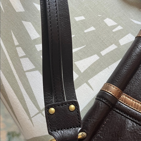 Kenneth Cole Retro Leather purse - Picture 6 of 16